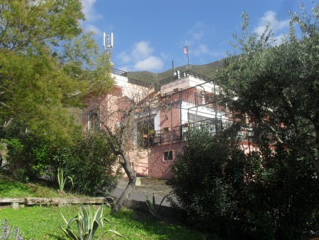 L'HOTEL TRA IL VERDE