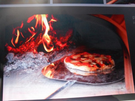 IL FORNO A LEGNA DELLA NOSTRA PIZZERIA